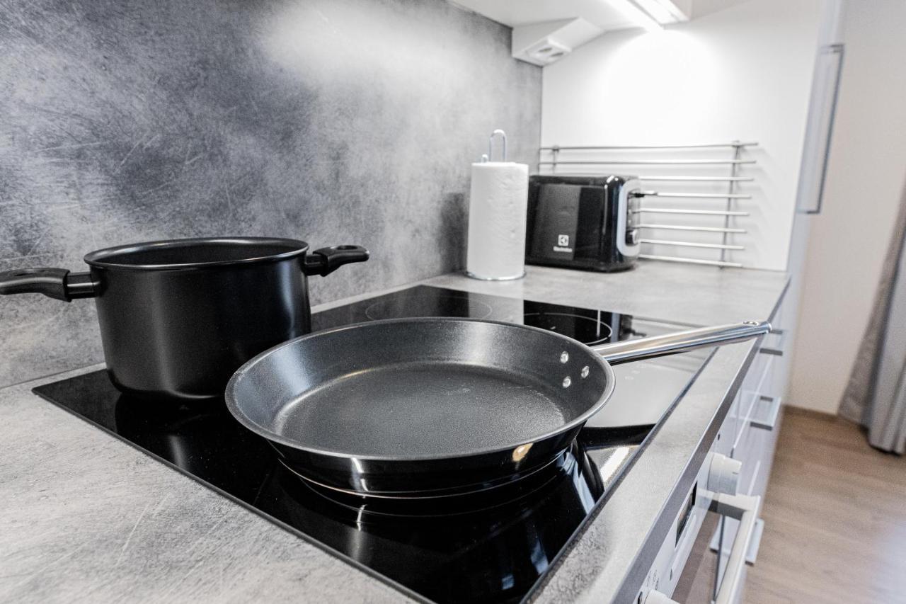 Sleepwell Apartments Malaga With Private Sauna And Parking ヘルシンキ エクステリア 写真